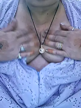 Kavya XX online show from 10/18/25, 01:07