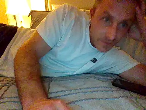 Snapshot of blakeypoo83 chatting on 03/11/25, 11:01 blakeypoo83 online show from 03/11/25, 11:01