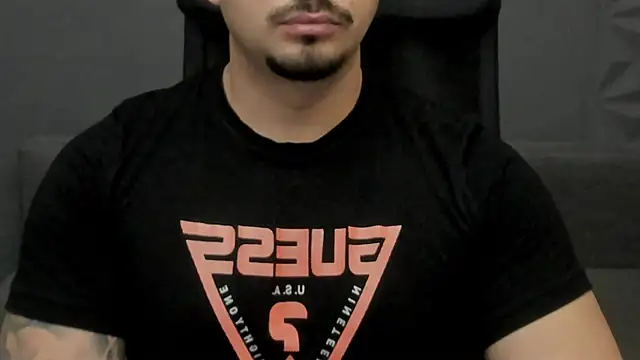 TonyWilcox online show from 10/30/25, 06:23