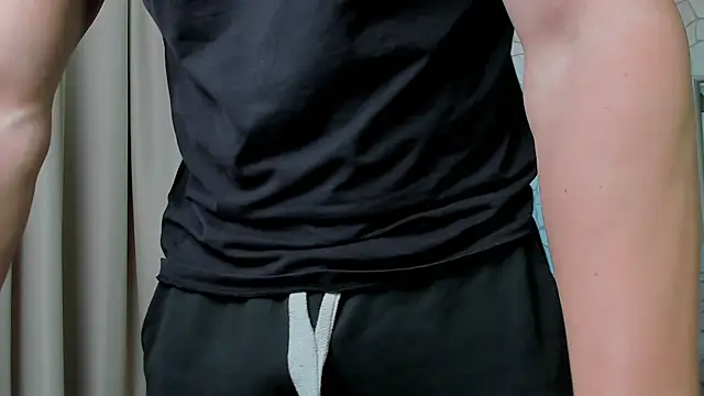 Snapshot of ClintMasters chatting on 03/18/25, 11:55 ClintMasters online show from 03/18/25, 11:55