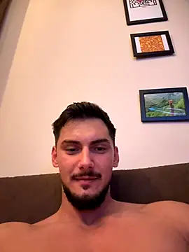 Snapshot of ClintMasters chatting on 11/10/25, 07:41 ClintMasters online show from 11/10/25, 07:41