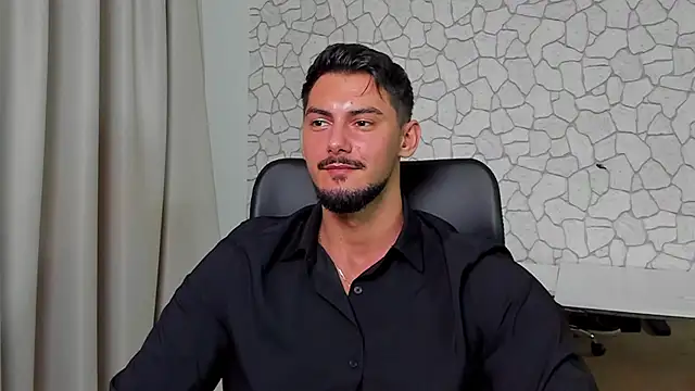 Snapshot of ClintMasters chatting on 11/21/25, 06:56 ClintMasters online show from 11/21/25, 06:56