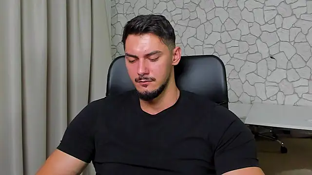 Snapshot of ClintMasters chatting on 11/03/25, 05:23 ClintMasters online show from 11/03/25, 05:23