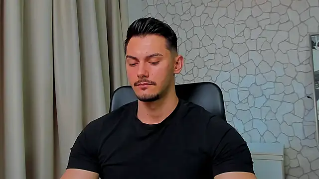 Snapshot of ClintMasters chatting on 03/20/25, 06:19 ClintMasters online show from 03/20/25, 06:19