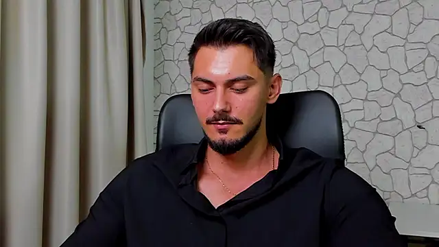 Snapshot of ClintMasters chatting on 09/14/25, 04:46 ClintMasters online show from 09/14/25, 04:46