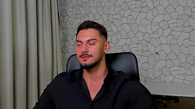 Snapshot of ClintMasters chatting on 10/02/25, 04:27 ClintMasters online show from 10/02/25, 04:27