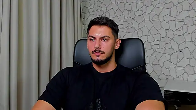 Snapshot of ClintMasters chatting on 09/25/25, 04:18 ClintMasters online show from 09/25/25, 04:18