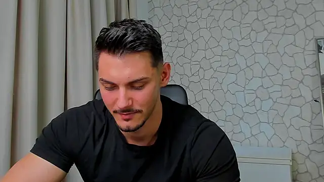 Snapshot of ClintMasters chatting on 03/20/25, 03:36 ClintMasters online show from 03/20/25, 03:36