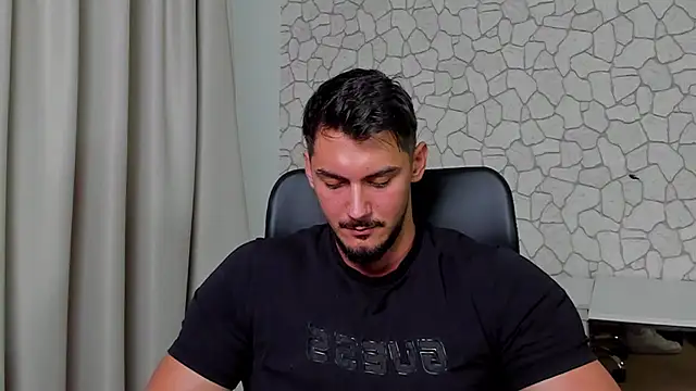 Snapshot of ClintMasters chatting on 11/10/25, 05:45 ClintMasters online show from 11/10/25, 05:45