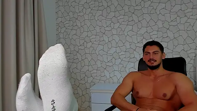 Snapshot of ClintMasters chatting on 11/24/25, 06:35 ClintMasters online show from 11/24/25, 06:35