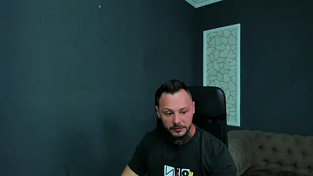 Snapshot of BrianHunts chatting on 06/08/26, 03:29 BrianHunts online show from 06/08/26, 03:29