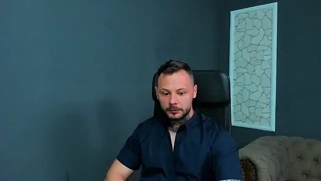 Snapshot of BrianHunts chatting on 06/18/26, 04:44 BrianHunts online show from 06/18/26, 04:44