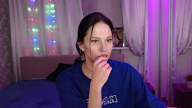 Snapshot of Zlata888 chatting on 01/12/25, 06:38 Zlata888 online show from 01/12/25, 06:38