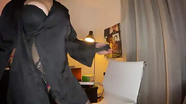 xSelena online show from 01/22/25, 04:23