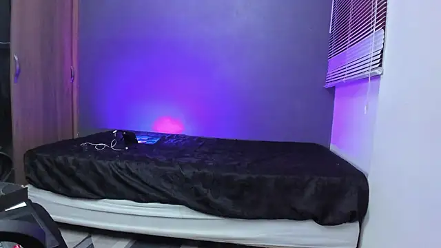 Snapshot of Funny_room chatting on 04/02/26, 11:22 Funny room online show from 04/02/26, 11:22