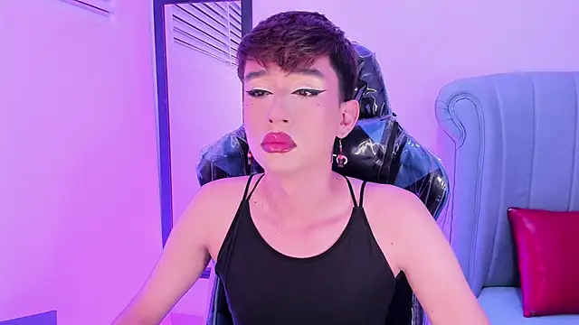 Chris boy  online show from 04/12/26, 08:28