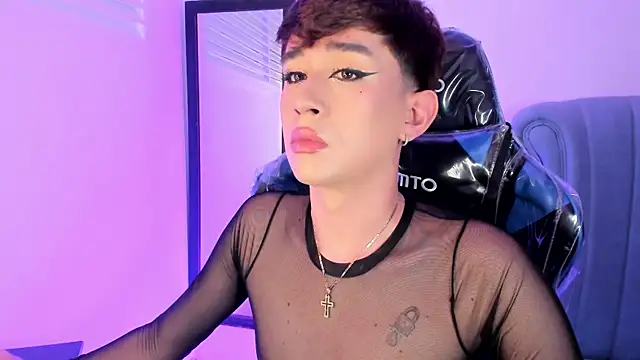 Chris boy  online show from 03/15/26, 01:51