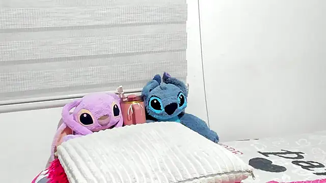 Elizabeth 18  online show from 01/14/26, 03:21