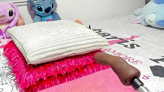 Elizabeth 18  online show from 01/15/26, 03:10