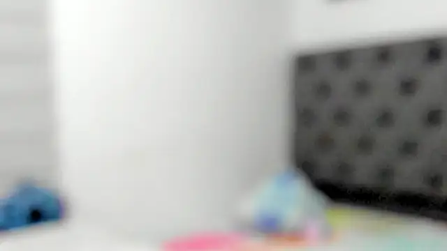 Elizabeth 18  online show from 12/05/25, 03:05