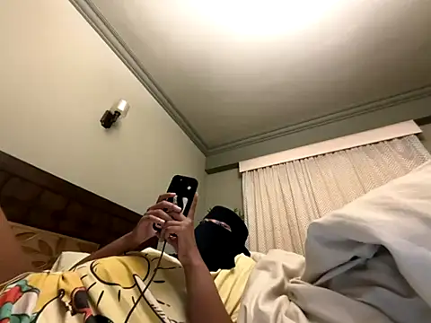 Snapshot of Submissive_Arab chatting on 09/13/25, 08:20 Submissive Arab online show from 09/13/25, 08:20