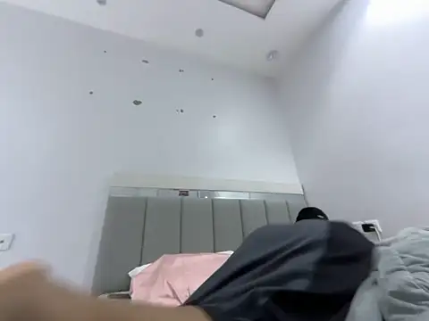 Snapshot of Submissive_Arab chatting on 01/02/25, 04:46 Submissive Arab online show from 01/02/25, 04:46