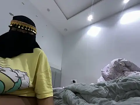 Snapshot of Submissive_Arab chatting on 02/23/25, 01:57 Submissive Arab online show from 02/23/25, 01:57