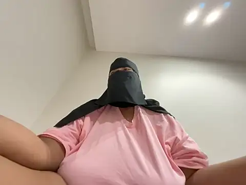 Submissive Arab online show from 03/27/26, 11:05