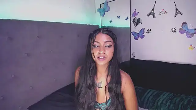 Delilah Blazee online show from 10/30/25, 04:33