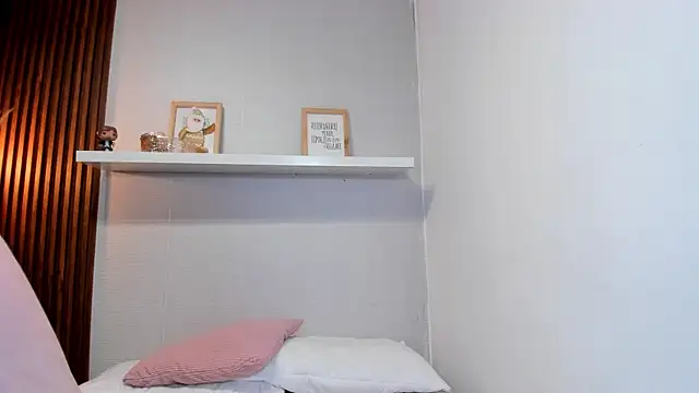 LANA-JONNES online show from 11/26/25, 01:27