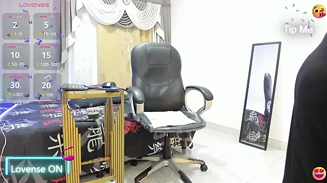 Chanel Doll  online show from 01/12/26, 10:00