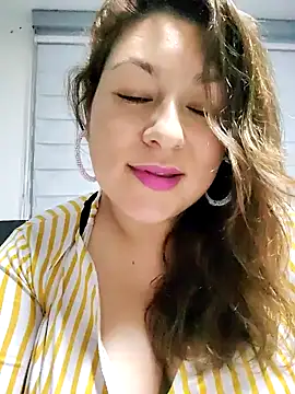 Snapshot of sakotodika chatting on 10/12/25, 12:01 sakotodika online show from 10/12/25, 12:01