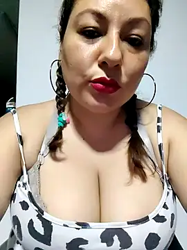 Snapshot of sakotodika chatting on 11/05/25, 03:31 sakotodika online show from 11/05/25, 03:31