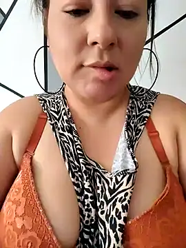 Snapshot of sakotodika chatting on 09/14/25, 04:18 sakotodika online show from 09/14/25, 04:18