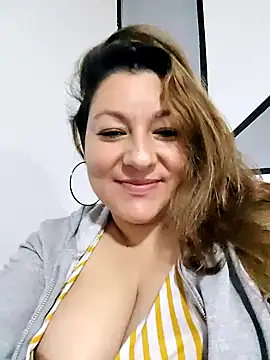 Snapshot of sakotodika chatting on 03/15/25, 01:41 sakotodika online show from 03/15/25, 01:41