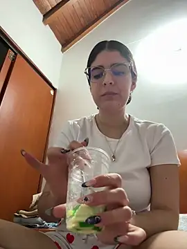 Snapshot of _Niah_ chatting on 02/07/26, 02:08 Niah online show from 02/07/26, 02:08