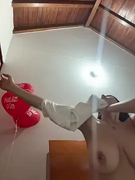 Snapshot of _Niah_ chatting on 02/15/26, 02:01 Niah online show from 02/15/26, 02:01