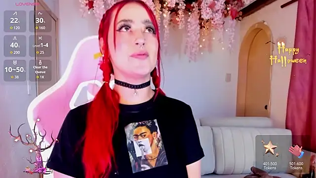 Mia-Bloom online show from 10/22/25, 01:27