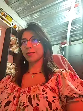 kateeen18 online show from 12/18/25, 03:11