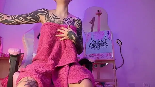 Snapshot of goddess_vee_ chatting on 05/11/26, 02:45 goddess vee online show from 05/11/26, 02:45