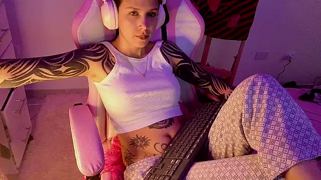 goddess vee  online show from 04/17/26, 11:18