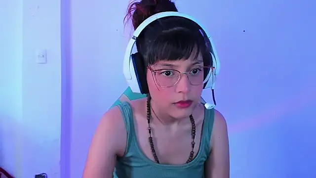 Little Lisy online show from 09/28/25, 05:42