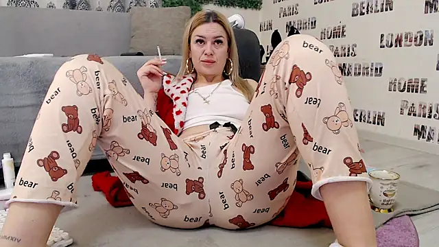 sweetdaiana23 online show from 03/26/26, 01:48