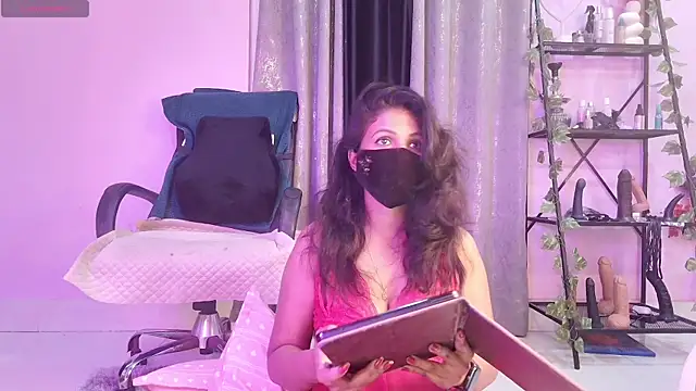 Naughty nightz online show from 11/11/25, 05:08