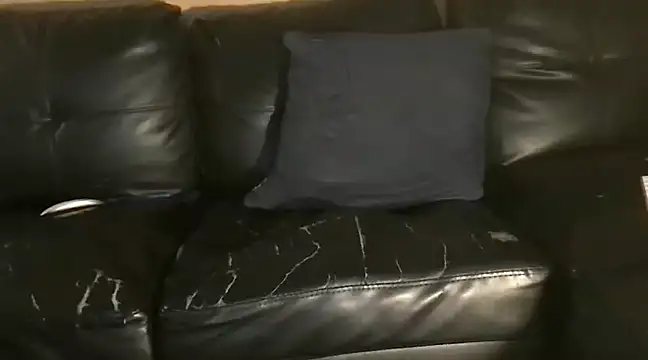 Snapshot of carolineford chatting on 03/21/25, 01:24 carolineford online show from 03/21/25, 01:24