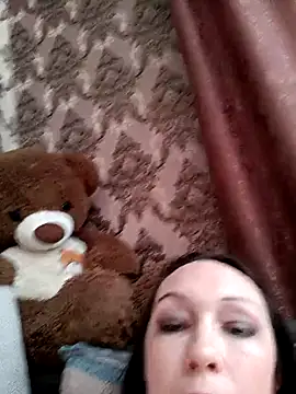 Snapshot of LeilaSaint chatting on 12/23/25, 07:51 LeilaSaint online show from 12/23/25, 07:51