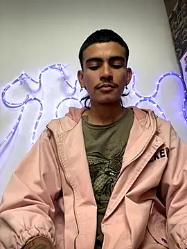 Snapshot of sorry-mom69 chatting on 11/20/25, 07:03 sorry-mom69 online show from 11/20/25, 07:03