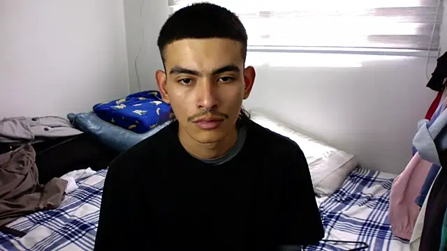 Snapshot of sorry-mom69 chatting on 09/13/25, 05:57 sorry-mom69 online show from 09/13/25, 05:57