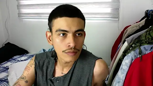 Snapshot of sorry-mom69 chatting on 09/19/25, 07:18 sorry-mom69 online show from 09/19/25, 07:18