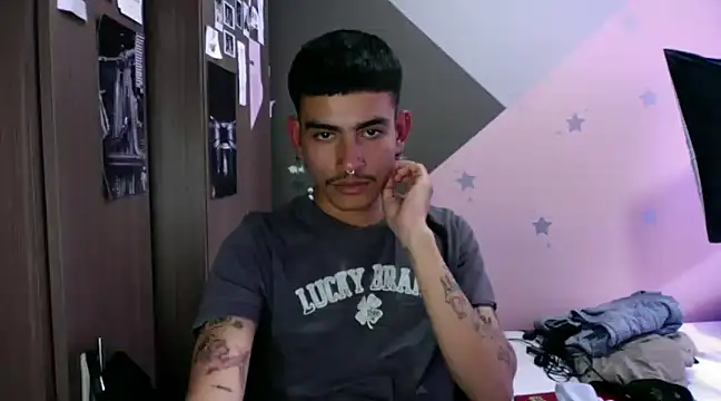 Snapshot of sorry-mom69 chatting on 01/16/25, 10:02 sorry-mom69 online show from 01/16/25, 10:02